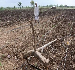 The farmer left the strike | शेतकरी निघाला संपावर