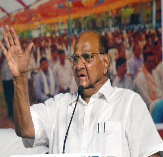 Governors should take wise decision soon for farmers - Sharad Pawar | राज्यकर्त्यांनी शेतक-यांसाठी शहाणपणाचा निर्णय लवकर घ्यावा - शरद पवार