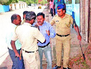 Administration strict about contacts | संपकऱ्यांबाबत प्रशासन कठोर Administration strict about contacts | संपकऱ्यांबाबत प्रशासन कठोर