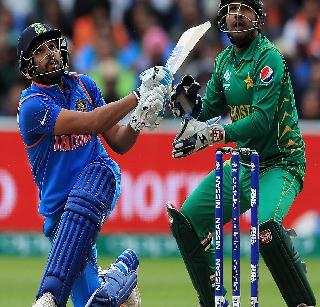 India vs Pakistan Live: Two steps away from India victory | India Vs Pakistan Live : भारत विजयापासून दोन पावले दूर