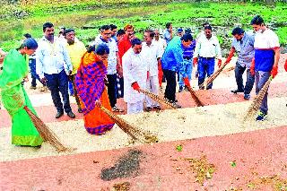 Campaign for cleanliness of the Goddess | गोदाकाठ स्वच्छतेसाठी अभियान