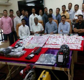 Inter-state gang enters martial in Pune | घरफोड्या करणारी आंतरराज्य टोळी पुण्यात जेरबंद