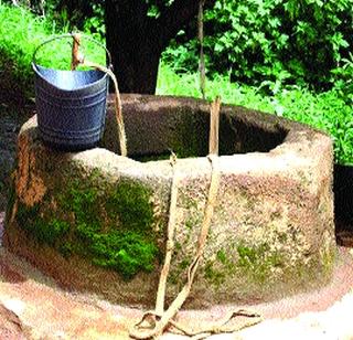 They both dig the well for the mother | आईसाठी त्या दोघींनी खोदली विहीर