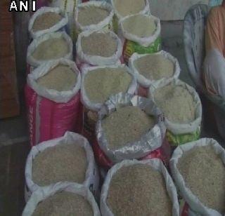 Rumors of plastic rice being sold in the market | प्लॅस्टिकचे तांदूळ बाजारात विकले जात असल्याची अफवा