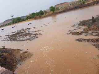 Rainfall on the third day in Maman taluka | माण तालुक्यात सलग तिसऱ्या दिवशी पाऊस