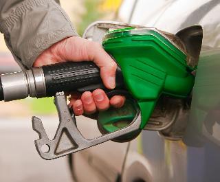 Prices of petrol and diesel will vary from June 16 | 16 जूनपासून रोज बदलणार पेट्रोल-डिझेलच्या किंमती