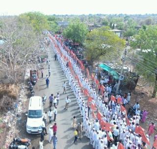 Gajanan Maharaj departed from Palkhi's Shirpur | गजानन महाराज पालखीचे शिरपुरातून प्रस्थान