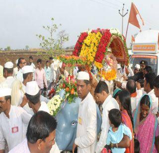 संत गजानन महाराज पालखीचे मराठवाड्यात आगमन