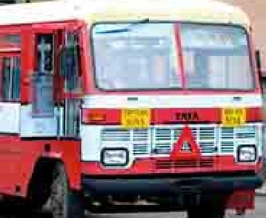 The door of the pavement is in charge only | पांढरकवडाचे आगार प्रभारावरच The door of the pavement is in charge only | पांढरकवडाचे आगार प्रभारावरच