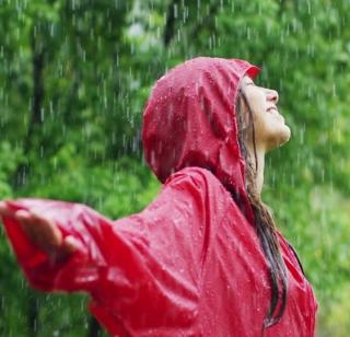 Protect Yourself from Rainfall Your Aesthetic | पावसापासून करा बचाव तुमच्या सौंदर्याचा