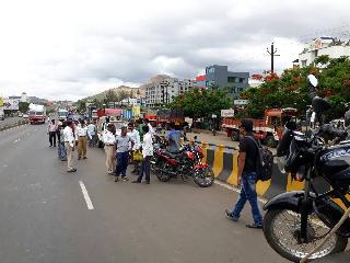 Force action in Helmets is still intense | साताऱ्यात हेल्मेट सक्तीची कारवाई आणखी तीव्र