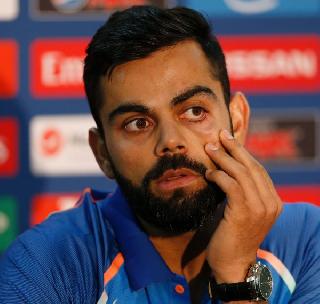 The decision of the fielding was taken by Virat Kohli | विराटने ऐनवेळी घेतला होता फिल्डिंगचा निर्णय