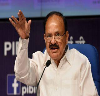 Fashion for Saying Approval - Venkaiah Naidu | कर्जमाफी करा म्हणण्याची फॅशन - व्यंकय्या नायडू