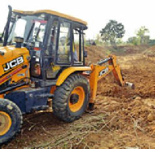 Use of machinery at Magarroho's work | मग्रारोहयोच्या कामावर यंत्रांचा वापर