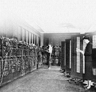 The hall was big enough to be the world's first computer | हॉलएवढा मोठा होता जगातील पहिला संगणक