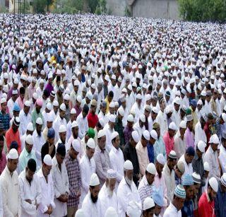 Link asked by Muslim brothers for rain | पावसासाठी मुस्लीम बांधवांनी मागितली दुवा