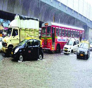 Due to the rain 'Lettmark' but also performs the performance | पावसामुळे ‘लेटमार्क’ पण कामगिरी फत्ते