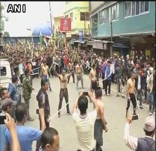 Tubalight Front in Darjeeling | दार्जिलिंगमध्ये ट्युबलाइट मोर्चा