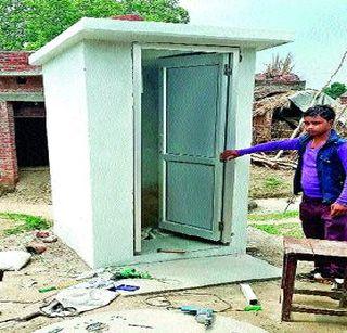 Sonagir Gram Panchayat will not have toilets: Notice to family | सोनगीर ग्रामपंचायत देणार शौचालय नसणा:या कुटुंबाना नोटीसा