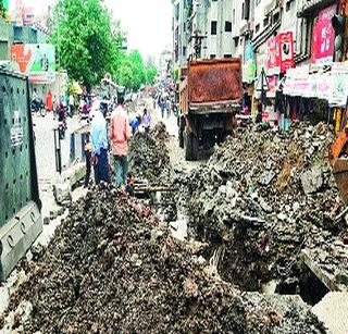 Road rush in cities | भरपावसाळ्यात शहरात रस्तेखोदाई