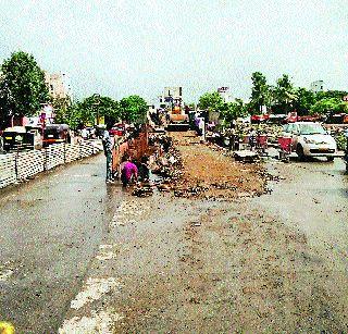 उड्डाण पुलाची अजूनही प्रतीक्षाच