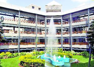 Three municipal staffs | महापालिकेचे तीन कर्मचारी बडतर्फ Three municipal staffs | महापालिकेचे तीन कर्मचारी बडतर्फ