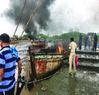 Six boats have exploded in the sand | रेती उत्खनन करणाऱ्या सहा बोटी पेटवल्या