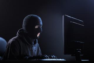 One arrested from Rajasthan in Nashik WhoSupup Hacking | नाशिक व्हॉट्सअप हॅकिंगप्रकरणी राजस्थानातून एकाला अटक One arrested from Rajasthan in Nashik WhoSupup Hacking | नाशिक व्हॉट्सअप हॅकिंगप्रकरणी राजस्थानातून एकाला अटक