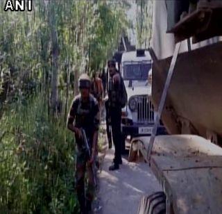 Two terrorists killed in Jammu Kashmir | जम्मू काश्मीरमध्ये 2 दहशतवाद्यांचा खात्मा, चकमक अजूनही सुरू