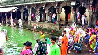 Manguiyal of the devotees | भाविकांची मांदियाळी