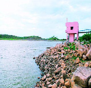 Only 10 days of water storage in the lake | नकाणे तलावात केवळ 10 दिवसांचा पाणीसाठा