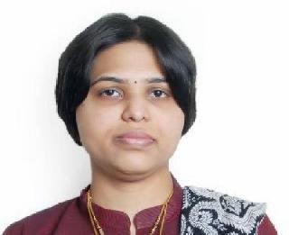 Tratpti Desai and her husband filed a complaint against Atrocity | तृप्ती देसाई व त्यांच्या पतीविरोधात अॅट्रॉसिटीचा गुन्हा दाखल