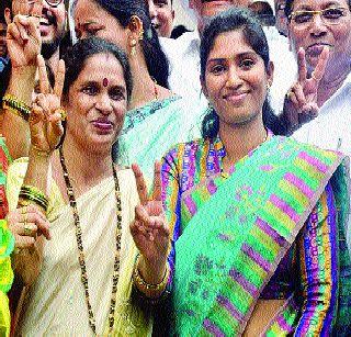 Application for the post of Mayor | महापौरपदासाठी अर्ज दाखल Application for the post of Mayor | महापौरपदासाठी अर्ज दाखल
