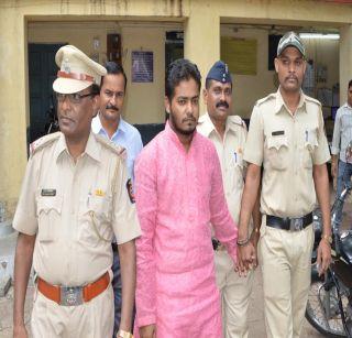 Moliere of the woman in Railwat: The suspected Bangladeshi suspect arrested | रेल्वेत महिलेचा विनयभंग करणा:या बांग्लादेशी संशयितास अटक