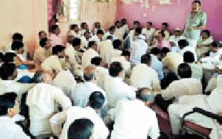 Meeting in Babhulga for farmers' funeral | शेतकरी शवयात्रेसाठी बाभूळगावात सभा