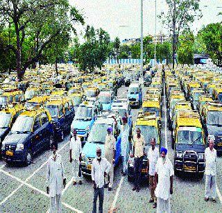 Taxi drivers on the airport | विमानतळावरील टॅक्सीचालकांचा संप