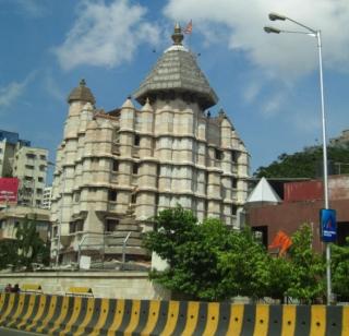 Offer of One-Way Traffic to the devotees of Siddhi Vinayak | सिद्धिविनायकाच्या भक्तांना ‘वन-वे ट्रॅफिक’चा प्रसाद