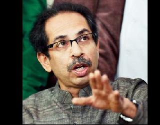 Uddhav Thackeray will continue the fight till the end of the year | शेतकºयांचा सातबारा कोरा होईपर्यंत लढा सुरुच ठेवणार - उध्दव ठाकरे