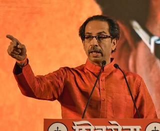 Not with the power, my commitment to the farmer, the people - Uddhav Thackeray | सत्तेशी नाही, माझी बांधिलकी शेतक-याशी, जनतेशी - उद्धव ठाकरे