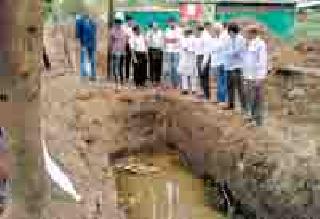 Irregular water supply from the main pipeline | मुख्य पाईपलाईनमधून दूषित पाणीपुरवठा