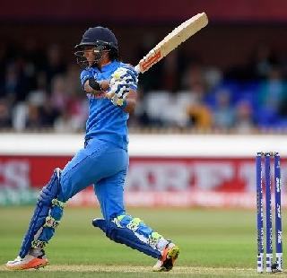 Harmanpreet Kaur, Jhunjhari, India in the final round | हरमनप्रीत कौरची झुंझार खेळी, भारत अंतिम फेरीत