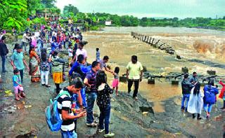 Impressing rainy tour ... be careful! | पावसाळी पर्यटन करताहेत...सावधान !