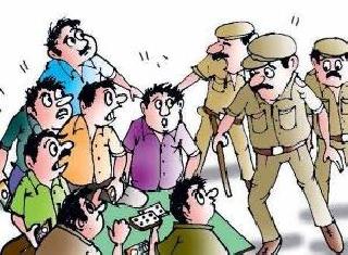 Police raids on juda gaagara basis | न्यायडोंगरीतील जुगार अड्ड्यावर पोलिसांचा छापा