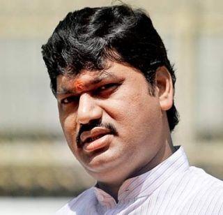 Government's announcement of debt waiver, not immediate implementation? - Dhananjay Munde | कर्जमाफीबाबत सरकारच्या नुसत्याच घोषणा, तात्काळ अंमलबजावणी का नाही?- धनंजय मुंडे