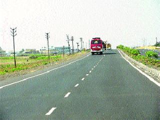 700 crore spent on road construction in two years | दोन वर्षांत रस्ते बांधणीवर ७०० कोटींचा खर्च