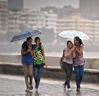 Mumbaikars now started 'Shravan Sarin' around | मुंबईकरांना आता लागली ‘श्रावण सरीं’ची आस