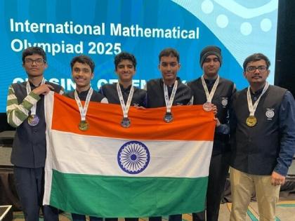 Six medals won in Mathematical Olympiad; Competition held at Sunshine Coast, Australia | गणितीय ऑलिंपियाडमध्ये सहा पदकांची कमाई; ऑस्ट्रेलियातील सनशाइन कोस्ट येथे पार पडली स्पर्धा Six medals won in Mathematical Olympiad; Competition held at Sunshine Coast, Australia | गणितीय ऑलिंपियाडमध्ये सहा पदकांची कमाई; ऑस्ट्रेलियातील सनशाइन कोस्ट येथे पार पडली स्पर्धा