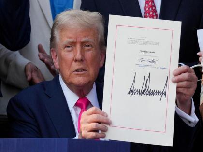 President Donald Trump has approved the 'One Big Beautiful' bill in the United States, its effects will not only be limited to America, but will impact on the entire world | बिग-ब्यूटिफुल की मीन-फिल्दी?; भारतासमोरील परिस्थिती आव्हानात्मक असली, तरी... President Donald Trump has approved the 'One Big Beautiful' bill in the United States, its effects will not only be limited to America, but will impact on the entire world | बिग-ब्यूटिफुल की मीन-फिल्दी?; भारतासमोरील परिस्थिती आव्हानात्मक असली, तरी...