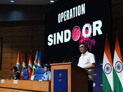 Pakistan said In Operation Sindoor India attacked more area in Pak but they are showing very much lesser | पाकिस्तानचे नवे रडगाणे; म्हणे- भारताने जास्त हल्ले केले अन् दाखवताना कमी दाखवले Pakistan said In Operation Sindoor India attacked more area in Pak but they are showing very much lesser | पाकिस्तानचे नवे रडगाणे; म्हणे- भारताने जास्त हल्ले केले अन् दाखवताना कमी दाखवले