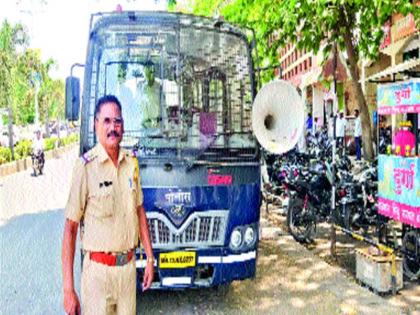 Police patrol police for disciplining traffic | वाहतुकीला शिस्त लावण्यासाठी पोलिसांची भरदुपारी ‘गस्त’